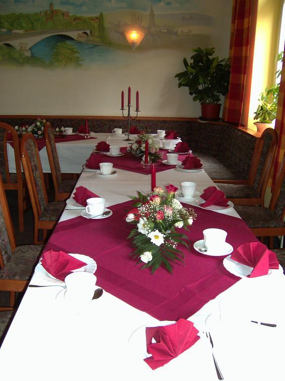 Gasthof & Pension Hause Halle  Bagian luar foto